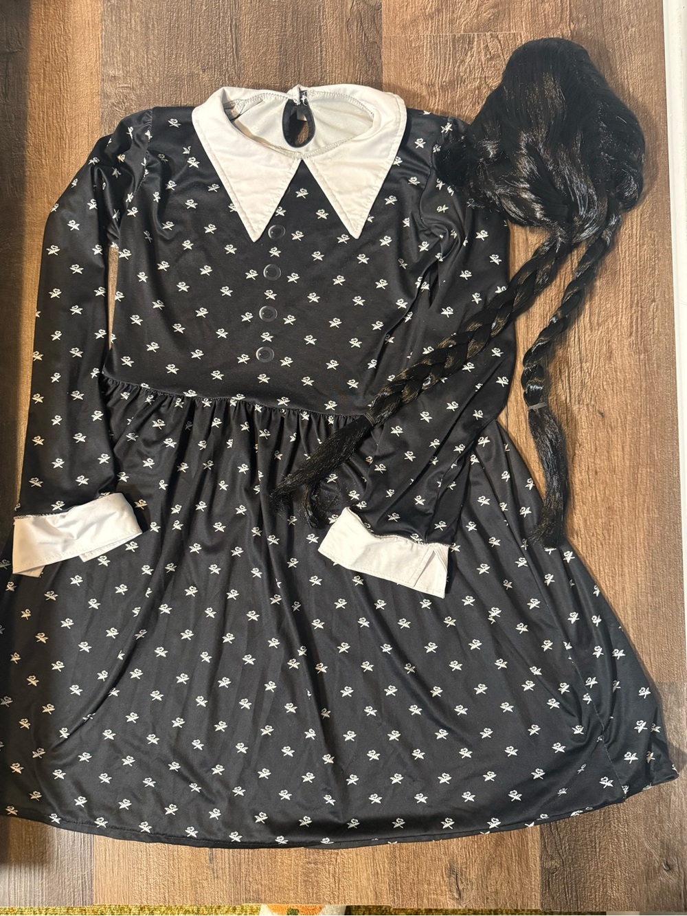 Wednesday Black Skull-Print Girls' Costume Dress with White Collar & New wig